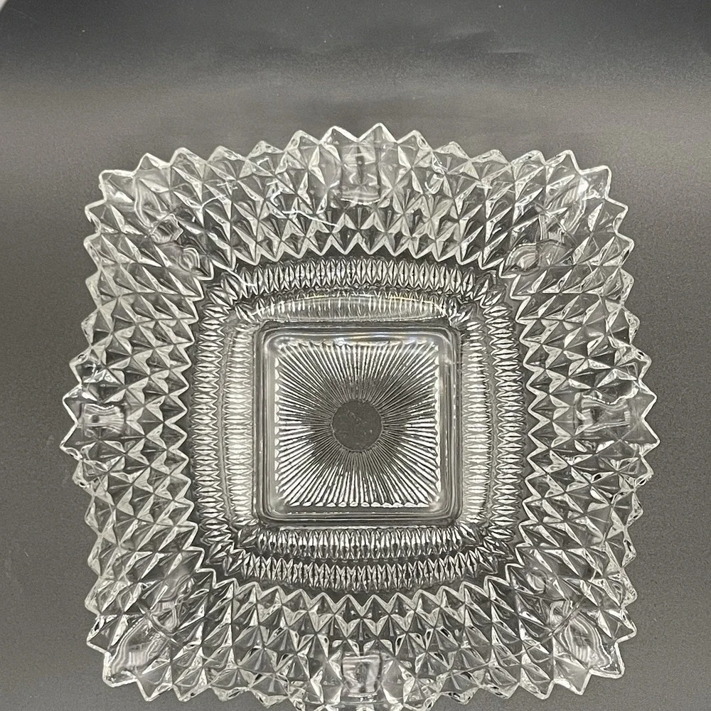 Diamond Point Square Glass‎ Bowl Clear Sunburst Center 7 Inch
